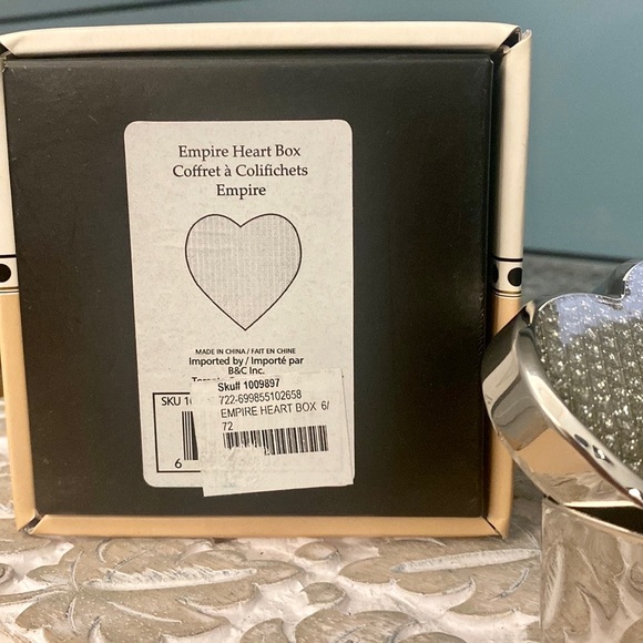Bowring, Small Heart Shaped Jewelry Box, BNIB - Picture 6 of 6